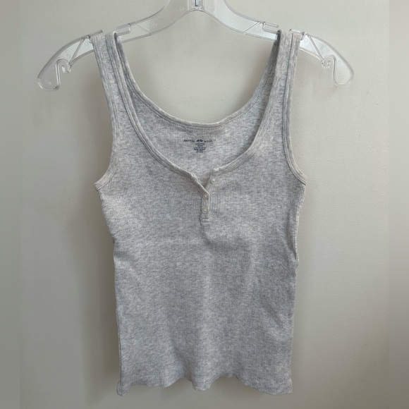 (2) Brandy Melville Tank Tops Women’s Size S | Bundle of TWO - Picture 3 of 9